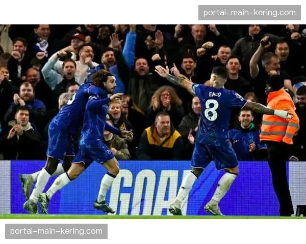 半场战报：切尔西主场0-2落后布伦特福德，托尼头球梅开二度