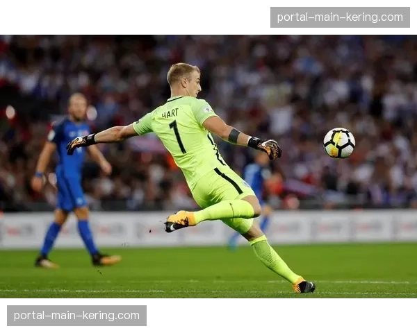 “大器晚成”的典范：30岁门将首次入选英格兰国家队